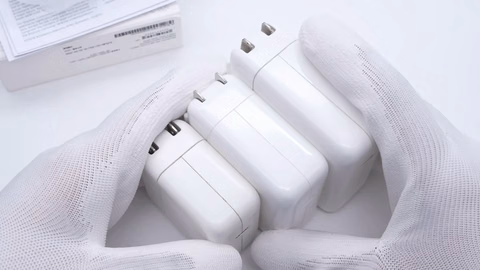 Apple 70W USB-C Power Adapter 适配器与充电器