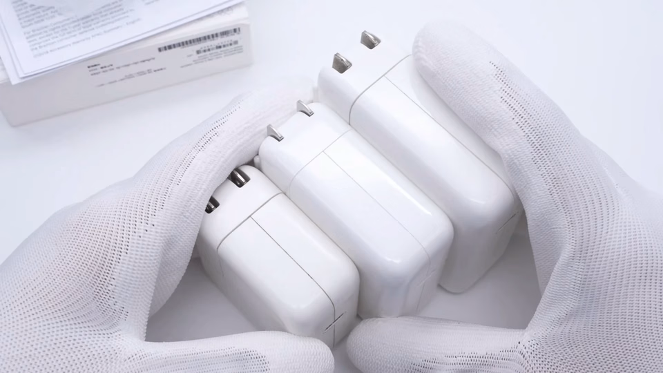 Apple 70W USB-C Power Adapter 适配器与充电器