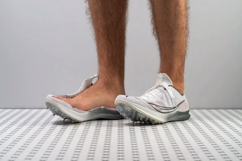 Saucony Endorphin Cheetah 田径与越野竞赛钉鞋